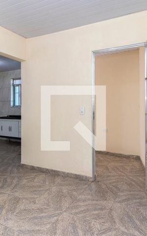 Casa para alugar com 80m², 1 quarto e 1 vaga Casa para alugar com 80m², 1 quarto e 1 vagaÁrea de Serviço