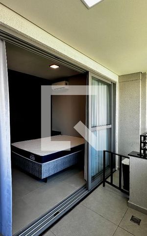 Studio para alugar com 30m², 0 quarto e sem vaga Studio para alugar com 30m², 0 quarto e sem vagaSacada Studio