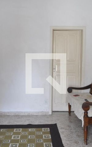 Casa para alugar com 93m², 2 quartos e 3 vagasSala