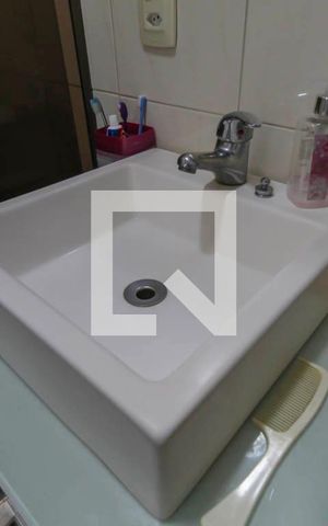 Apartamento à venda com 78m², 3 quartos e 2 vagas Apartamento à venda com 78m², 3 quartos e 2 vagasBanheiro da Suíte