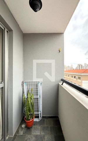 Apartamento à venda com 64m², 2 quartos e 1 vaga Apartamento à venda com 64m², 2 quartos e 1 vagaVaranda