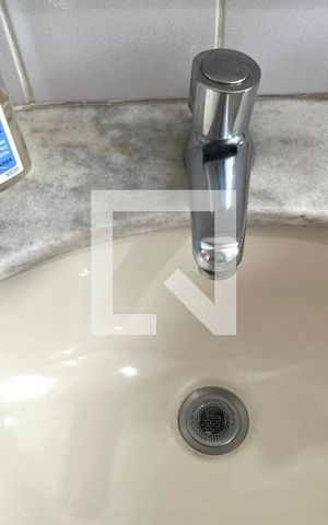 Apartamento à venda com 64m², 2 quartos e 1 vaga Apartamento à venda com 64m², 2 quartos e 1 vagaBanheiro