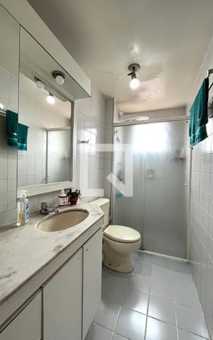 Apartamento à venda com 64m², 2 quartos e 1 vaga Apartamento à venda com 64m², 2 quartos e 1 vagaBanheiro