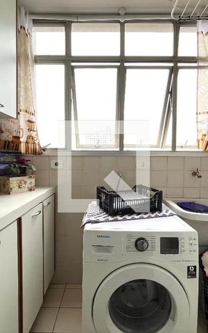 Apartamento à venda com 64m², 2 quartos e 1 vaga Apartamento à venda com 64m², 2 quartos e 1 vagaÁrea de Serviço