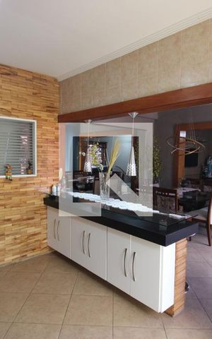 Casa à venda com 299m², 3 quartos e 3 vagasSala de Jantar / Cozinha