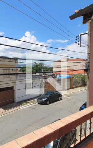 Casa à venda com 299m², 3 quartos e 3 vagasQuarto 2 - Varanda