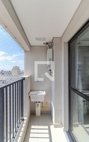 Studio à venda com 24m², 1 quarto e 1 vaga Studio à venda com 24m², 1 quarto e 1 vagaVaranda