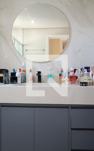 Apartamento à venda com 142m², 3 quartos e 2 vagasBanheiro da Suíte 1