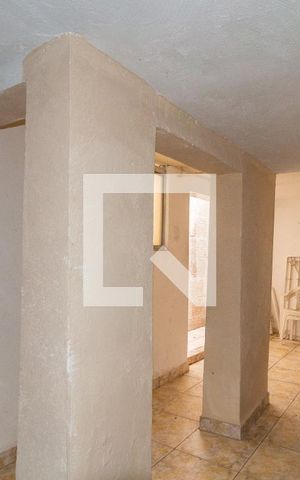 Casa à venda com 108m², 2 quartos e 1 vagaDepósito
