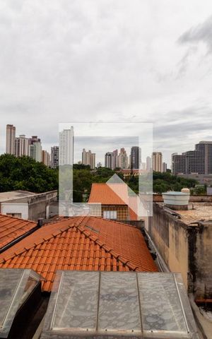 Casa à venda com 108m², 2 quartos e 1 vagaVista - Quintal