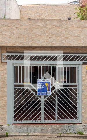 Casa à venda com 108m², 2 quartos e 1 vagaFachada