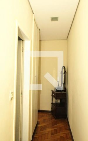 Apartamento à venda com 140m², 3 quartos e 1 vagaCorredor