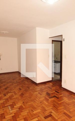 Apartamento à venda com 87m², 3 quartos e 1 vagaSala