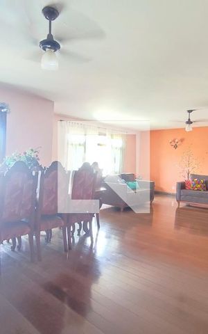 Apartamento à venda com 385m², 5 quartos e 3 vagas Apartamento à venda com 385m², 5 quartos e 3 vagasSala