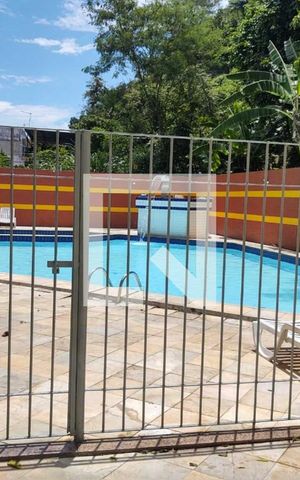 Casa de condomínio à venda com 120m², 4 quartos e 1 vagaÁrea comum