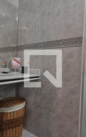 Casa à venda com 303m², 3 quartos e 4 vagasBanheiro da Suíte 2