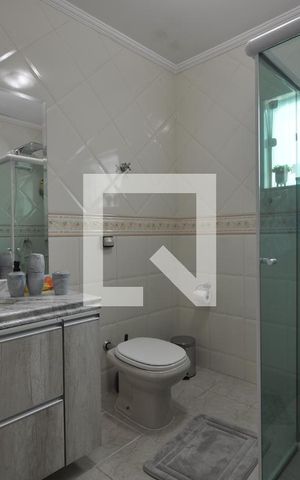 Casa à venda com 303m², 3 quartos e 4 vagasBanheiro da Suíte 3