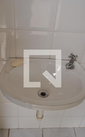 Casa à venda com 303m², 3 quartos e 4 vagasBanheiro de serviço