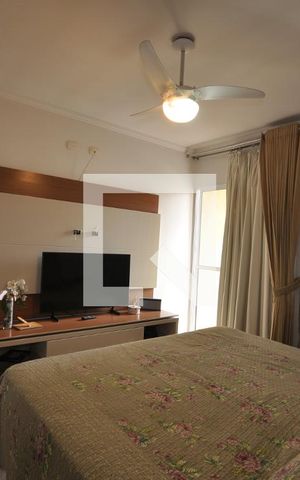 Casa à venda com 303m², 3 quartos e 4 vagasSuíte 1