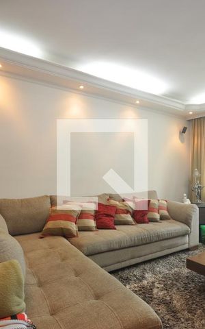 Casa à venda com 303m², 3 quartos e 4 vagasSala