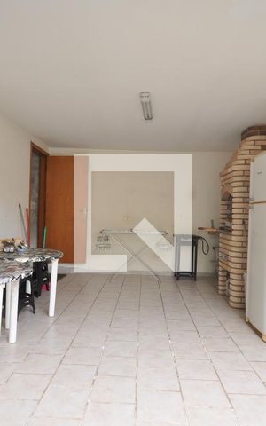 Casa à venda com 303m², 3 quartos e 4 vagasChurrasqueira