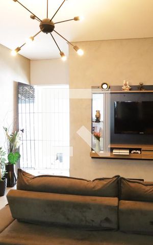 Casa à venda com 100m², 2 quartos e 3 vagasSala