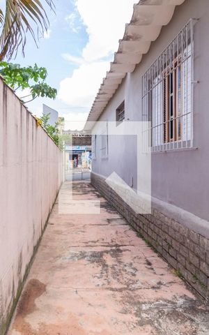 Casa à venda com 215m², 3 quartos e 2 vagas Casa à venda com 215m², 3 quartos e 2 vagasQuintal