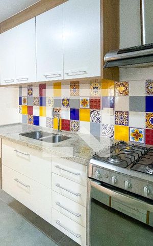 Apartamento para alugar com 74m², 2 quartos e 1 vaga Apartamento para alugar com 74m², 2 quartos e 1 vagaCozinha