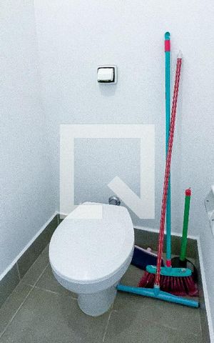 Apartamento para alugar com 74m², 2 quartos e 1 vaga Apartamento para alugar com 74m², 2 quartos e 1 vagaBanheiro de serviço