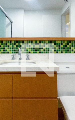 Apartamento para alugar com 74m², 2 quartos e 1 vaga Apartamento para alugar com 74m², 2 quartos e 1 vagaBanheiro
