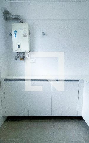 Apartamento para alugar com 74m², 2 quartos e 1 vaga Apartamento para alugar com 74m², 2 quartos e 1 vagaLavanderia