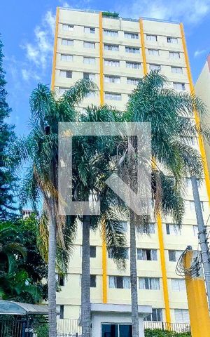 Apartamento para alugar com 74m², 2 quartos e 1 vaga Apartamento para alugar com 74m², 2 quartos e 1 vagaFachada