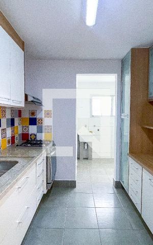 Apartamento para alugar com 74m², 2 quartos e 1 vaga Apartamento para alugar com 74m², 2 quartos e 1 vagaCozinha