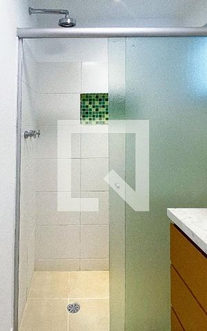 Apartamento para alugar com 74m², 2 quartos e 1 vaga Apartamento para alugar com 74m², 2 quartos e 1 vagaBanheiro