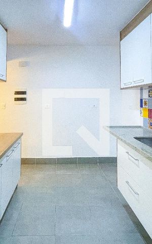 Apartamento para alugar com 74m², 2 quartos e 1 vaga Apartamento para alugar com 74m², 2 quartos e 1 vagaCozinha