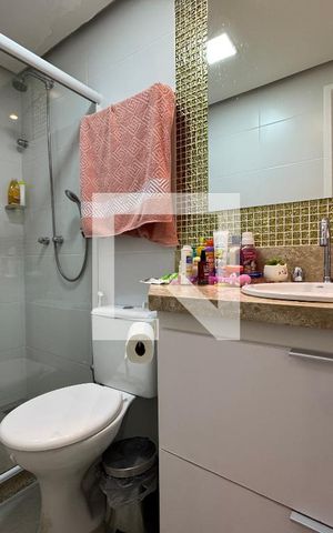 Apartamento à venda com 120m², 3 quartos e 2 vagas Apartamento à venda com 120m², 3 quartos e 2 vagasBanheiro Social