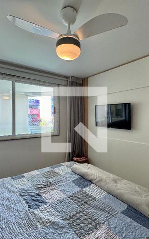 Apartamento à venda com 120m², 3 quartos e 2 vagas Apartamento à venda com 120m², 3 quartos e 2 vagasSuíte