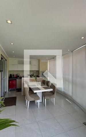 Apartamento à venda com 120m², 3 quartos e 2 vagas Apartamento à venda com 120m², 3 quartos e 2 vagasVaranda