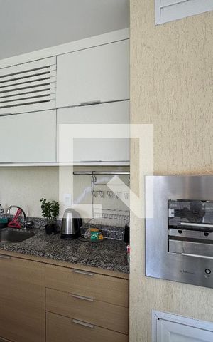 Apartamento à venda com 120m², 3 quartos e 2 vagas Apartamento à venda com 120m², 3 quartos e 2 vagasVaranda