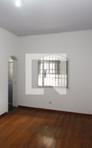 Casa à venda com 200m², 4 quartos e 2 vagasSuíte 1