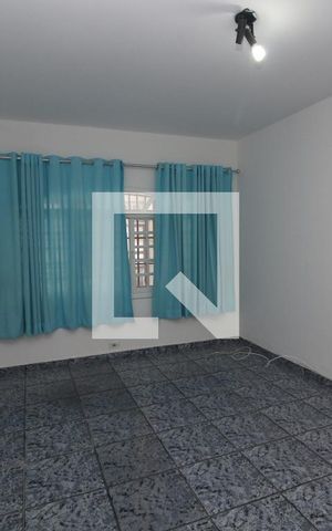Casa à venda com 200m², 4 quartos e 2 vagasSala 