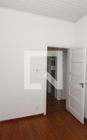 Casa à venda com 200m², 4 quartos e 2 vagasQuarto 1