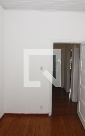 Casa à venda com 200m², 4 quartos e 2 vagasQuarto 1