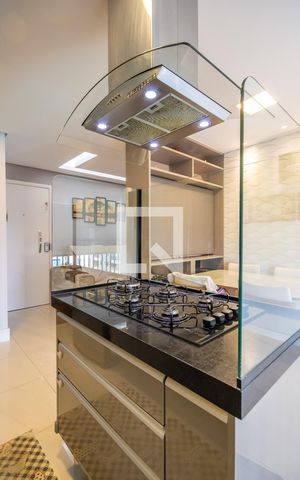 Apartamento à venda com 63m², 2 quartos e 1 vaga Apartamento à venda com 63m², 2 quartos e 1 vagaCozinha