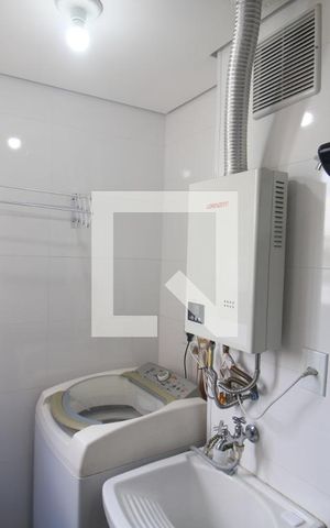 Apartamento à venda com 44m², 2 quartos e 1 vagaSala / Cozinha