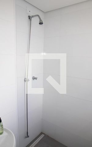 Apartamento à venda com 44m², 2 quartos e 1 vagaQuarto 2 - Banheiro