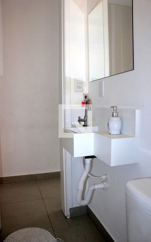 Casa à venda com 220m², 3 quartos e 6 vagasLavabo