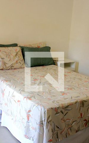 Casa à venda com 220m², 3 quartos e 6 vagasSuíte  1