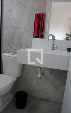 Casa à venda com 220m², 3 quartos e 6 vagasBanheiro da Suíte  2