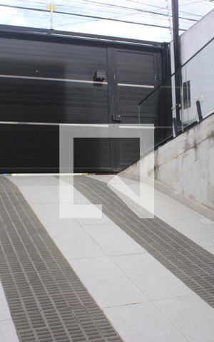 Casa à venda com 220m², 3 quartos e 6 vagasGaragem
